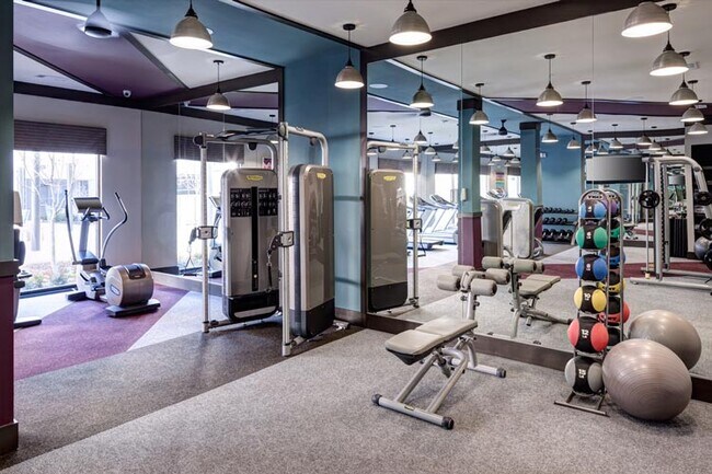 Building Photo - Hello Movie House, Hello 1 Bed Apartment