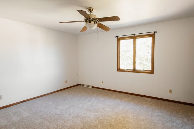 Building Photo - 3052 Acker St