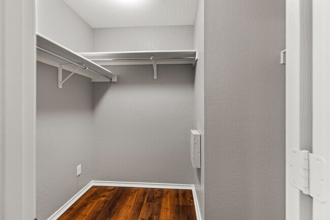 Building Photo - 4342 Safe Hbr