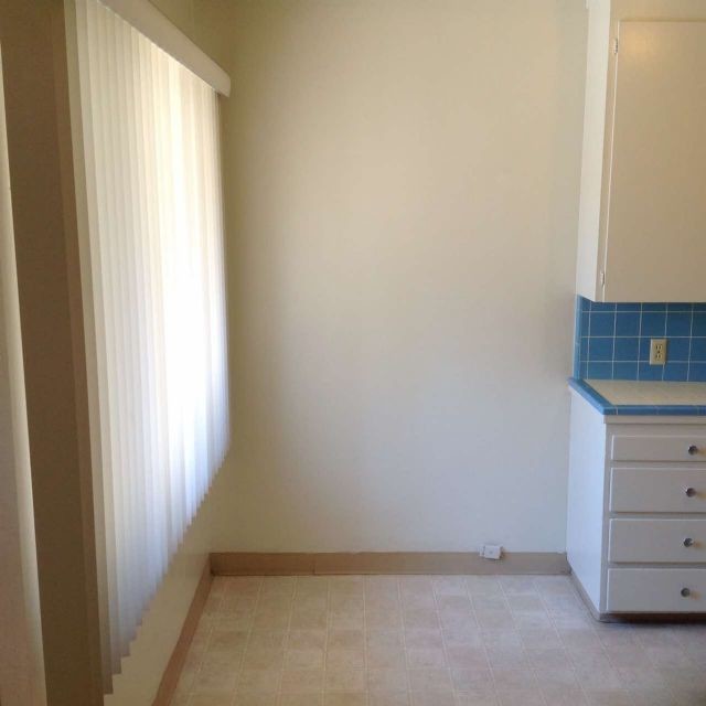 Building Photo - Duplex For Rent in Modesto