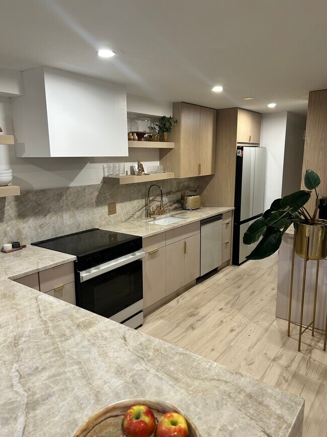 Building Photo - 15 Samuel Dr