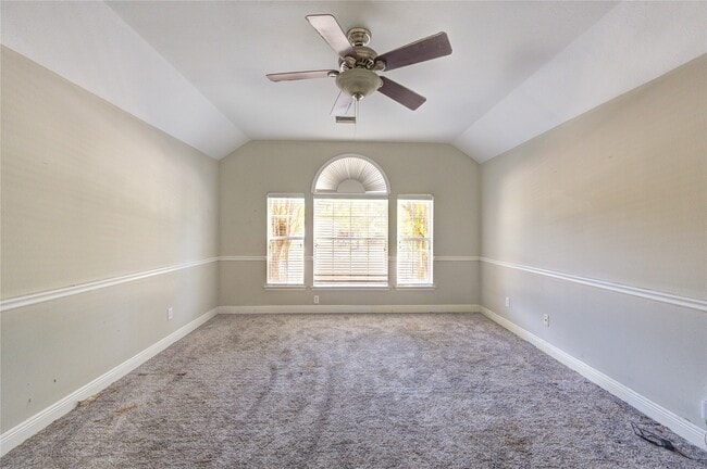 Building Photo - 9822 Memorial Crossing Dr