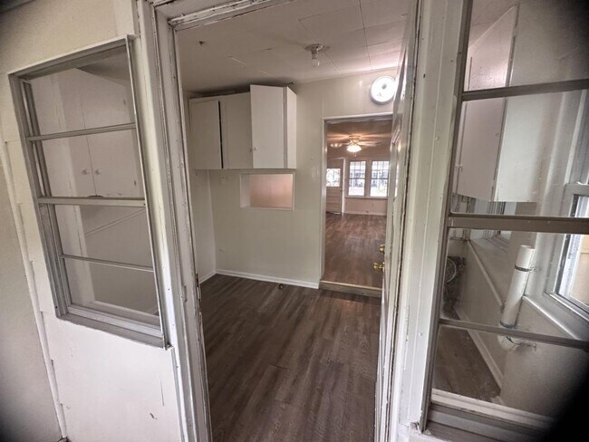 Building Photo - 2237 B St NE