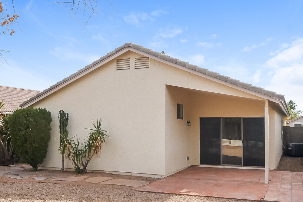 Building Photo - 3424 E Wahalla Ln