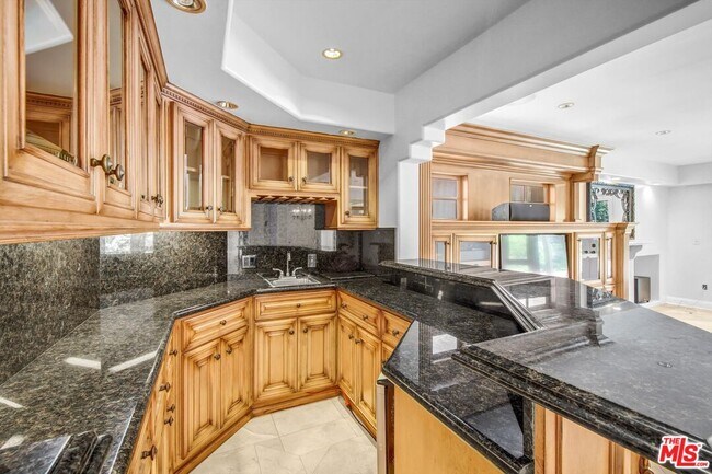 Building Photo - 1515 Outlook Cir