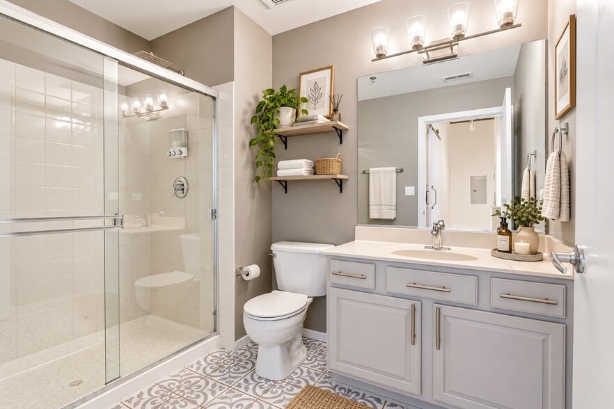 2nd Bathroom - Virtually Staged - 933 W Van Buren St