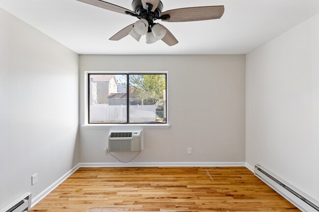 Building Photo - M.C Highland Apartments