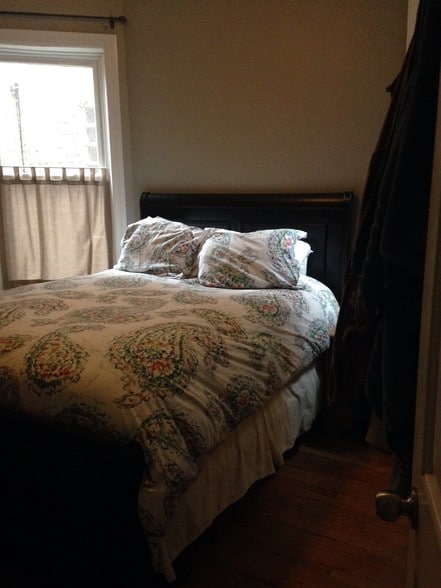 Bedroom 1 - 2710 W Giddings St