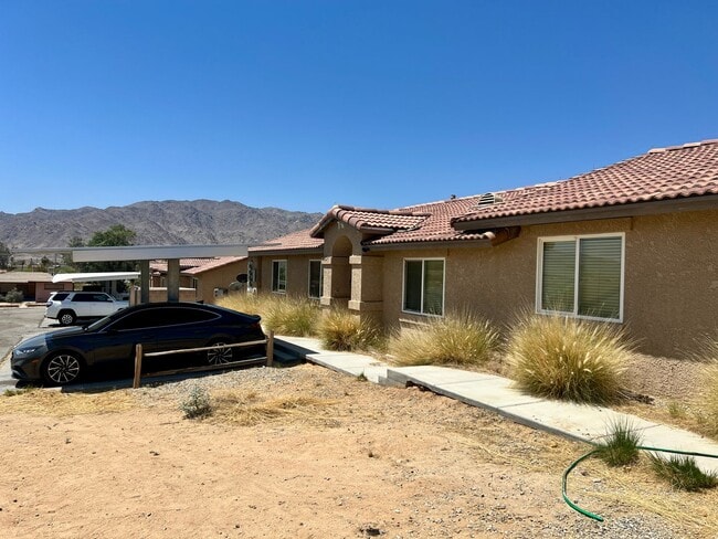 Building Photo - 73428 Sunnyvale Dr