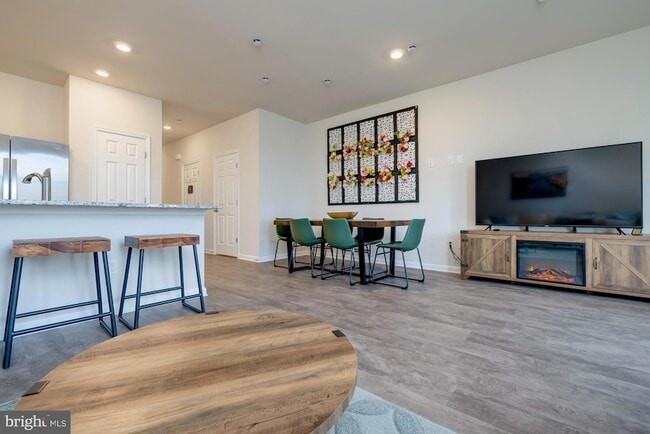 Building Photo - 262 Allison Dr