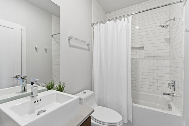 Building Photo - 426 Patterson St