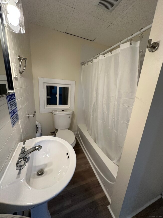 Building Photo - 42 Spring St