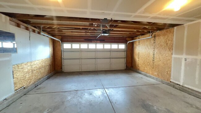 Building Photo - 1325 Chichester Dr