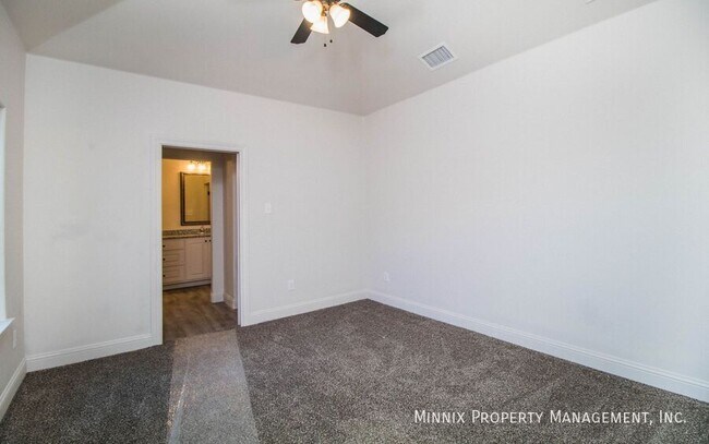 Building Photo - 1612 102nd St