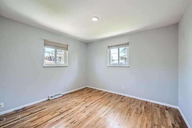 Building Photo - Exceptional 3 bed, 2 bath Home in Berkeley!