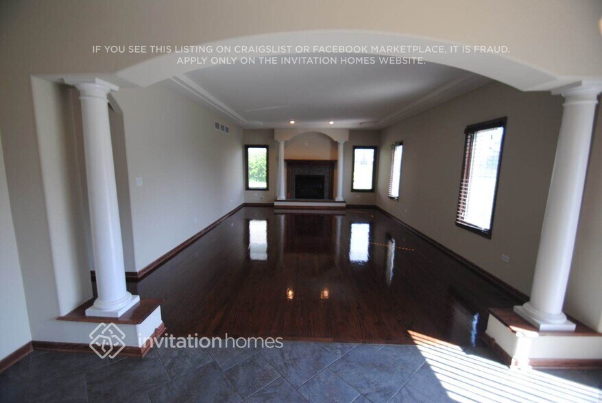 Building Photo - 21391 Longview Dr