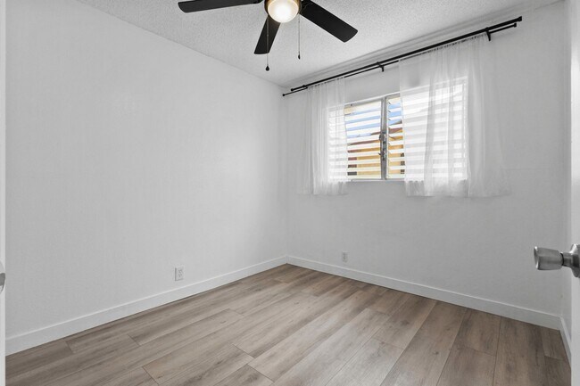Building Photo - 98-364-364 Kilihe Wy