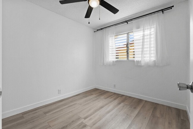 Building Photo - Kilihe Way Multi-Generational Home
