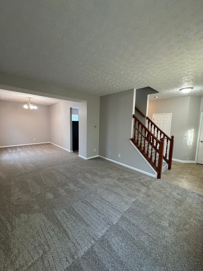 Building Photo - Franklin Twp - 4 BR h ome
