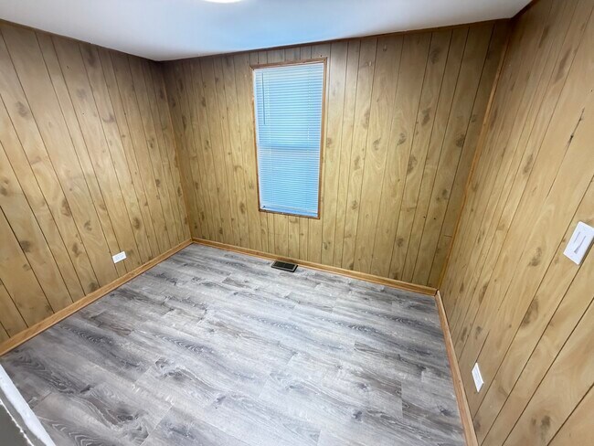 Building Photo - 4838 W Addison St