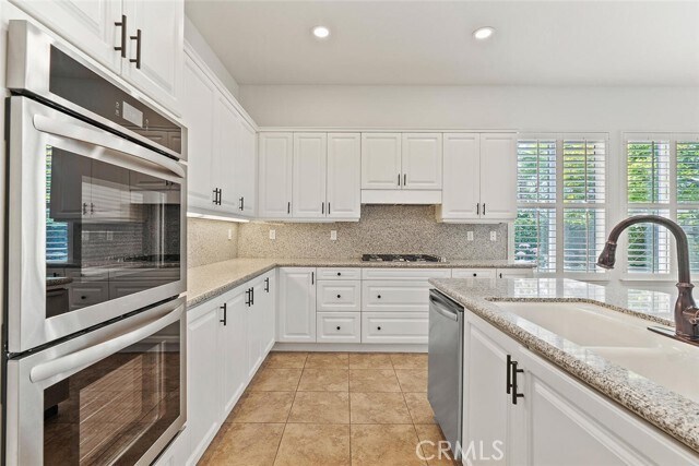 Building Photo - 2140 Chandler Dr