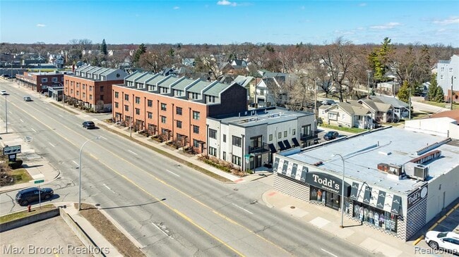 Building Photo - 105 Laurel Ct