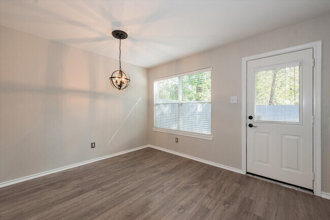 Building Photo - 42 Musgrove Pl