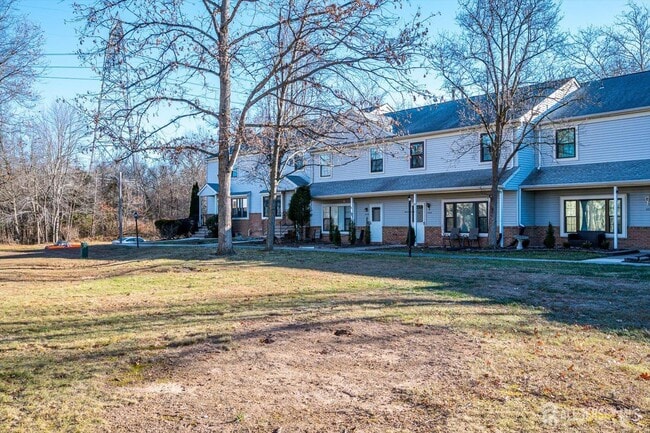 Building Photo - 1224 Thomas Ave