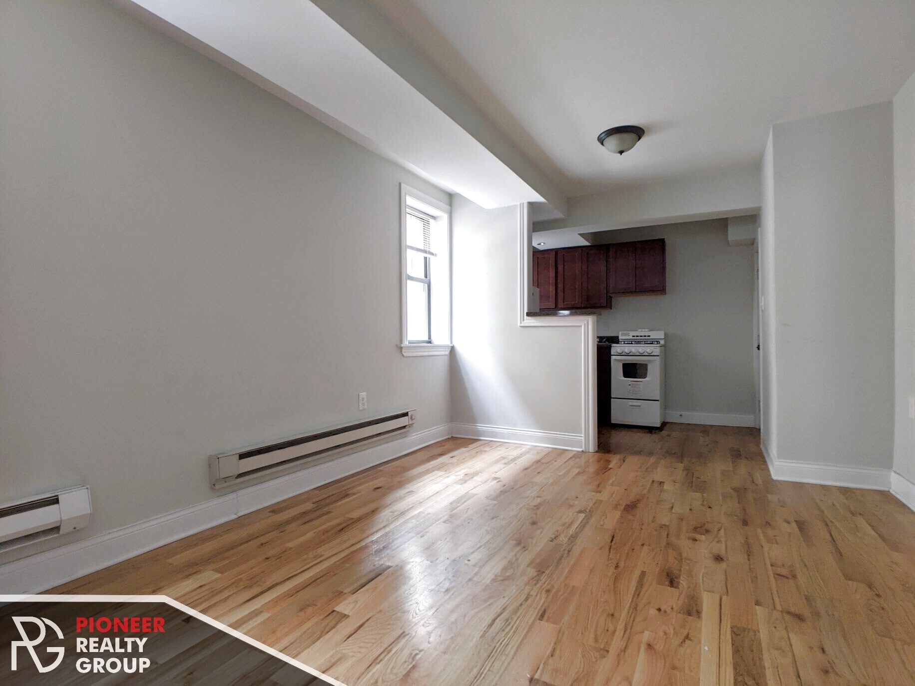 Building Photo - 2842 N Orchard St