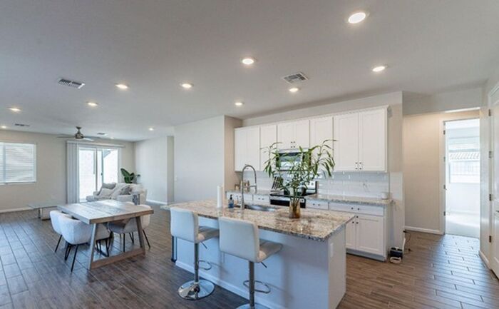 Building Photo - 24606 W Whyman Ave