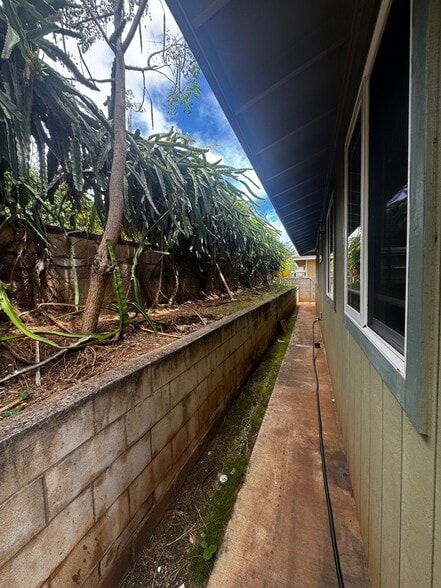Building Photo - 94-227-227 Lehoula Pl