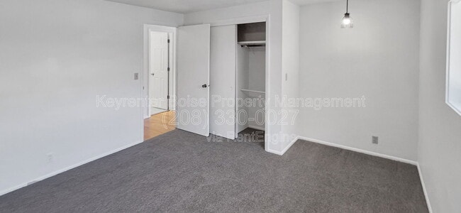 Building Photo - 254 W Fall Dr