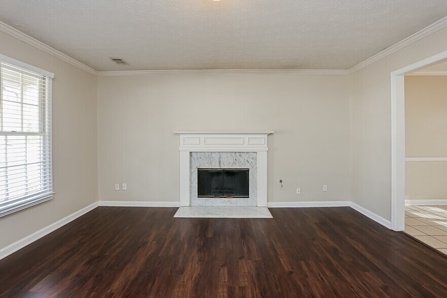 Building Photo - 1150 Burning Bush Dr