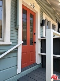 Building Photo - 130 S Ave 63