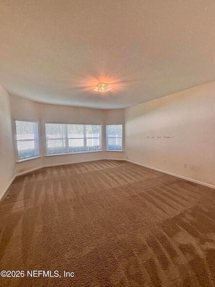 Building Photo - 15730 Spotted Saddle Cir