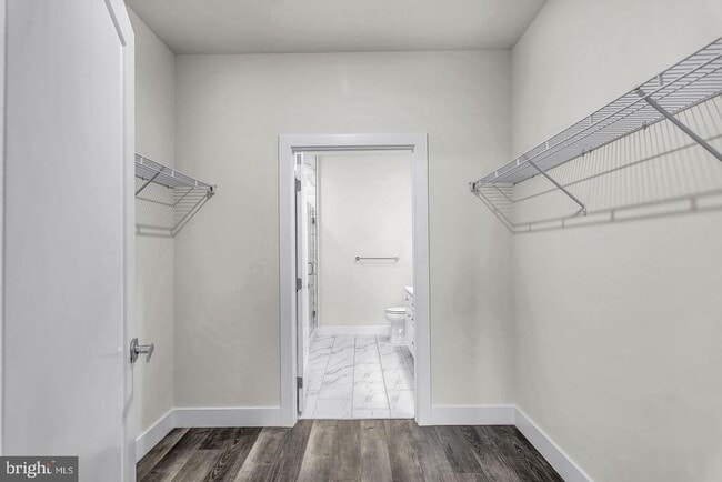 Building Photo - 1761 Old Meadow Rd