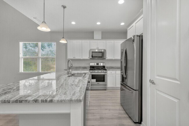 Building Photo - 303 Key Lime Pl