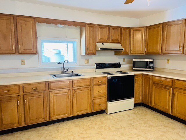 Building Photo - 105 Huntingtown Rd