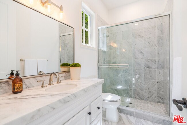 Building Photo - 11797 Chaparal St