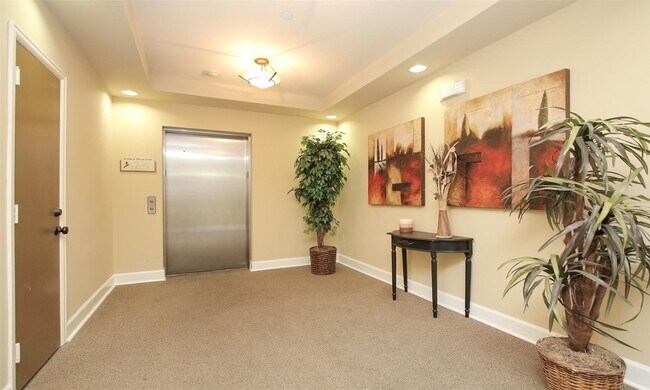 Building Photo - 2203 Dorrington St