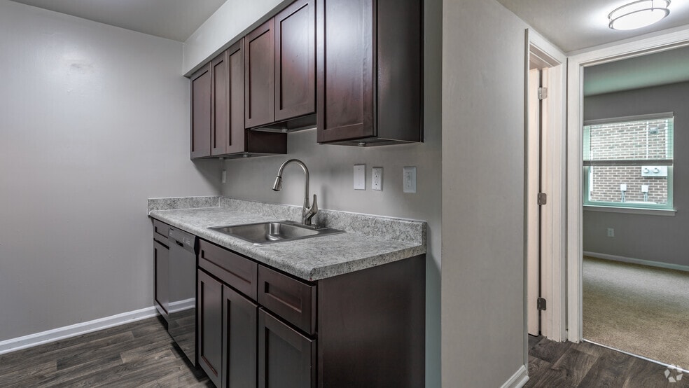 Coliseum Gardens Apartments 135 Pine Chapel Rd Hampton VA 23666