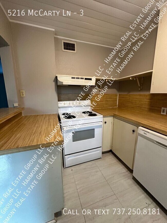 Building Photo - 5216 McCarty Ln