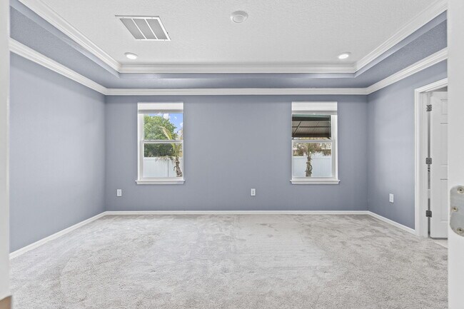 Building Photo - 681 SW Millard Dr