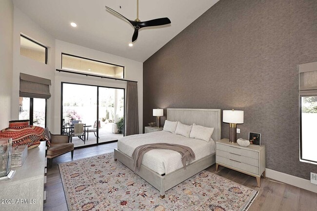 Building Photo - 8334 E Jenan Dr