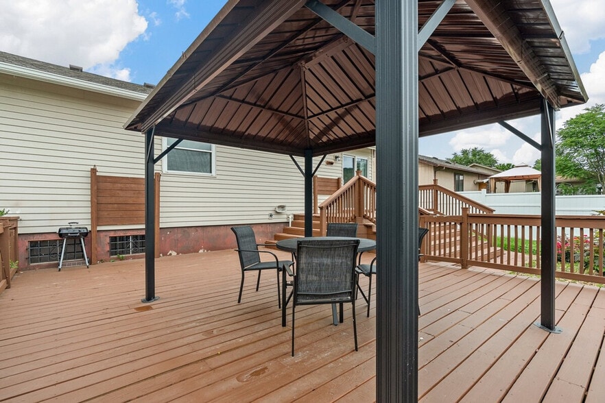 Building Photo - 240 Seebold Spur