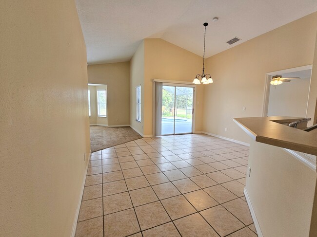 Building Photo - 2813 Harwood Ct