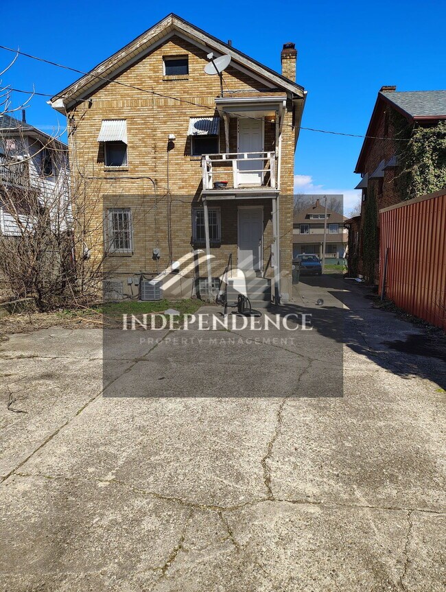 Building Photo - 420 Delaware Ave