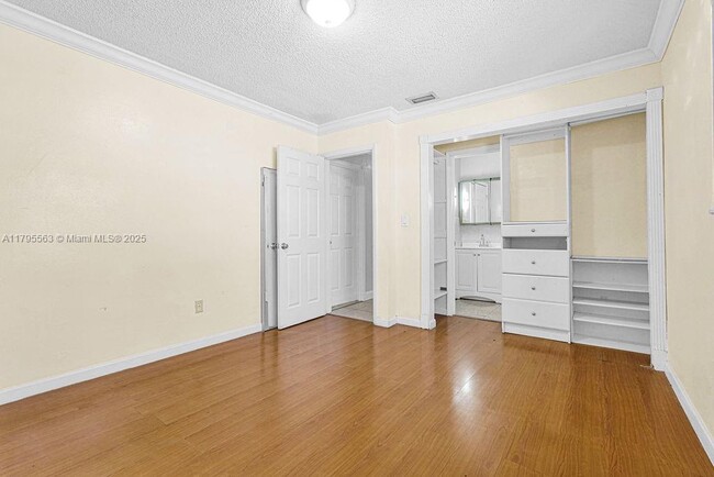 Building Photo - 2400 SW 103rd Ct