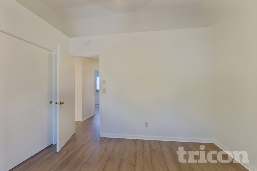 Building Photo - 6570 Stonehedge Dr
