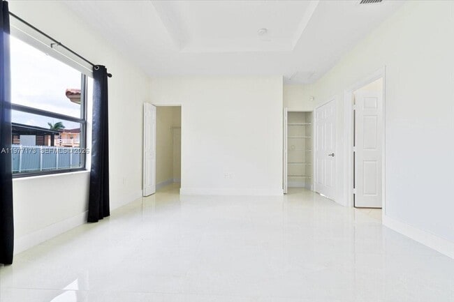 Building Photo - 16186 SW 65th Ln